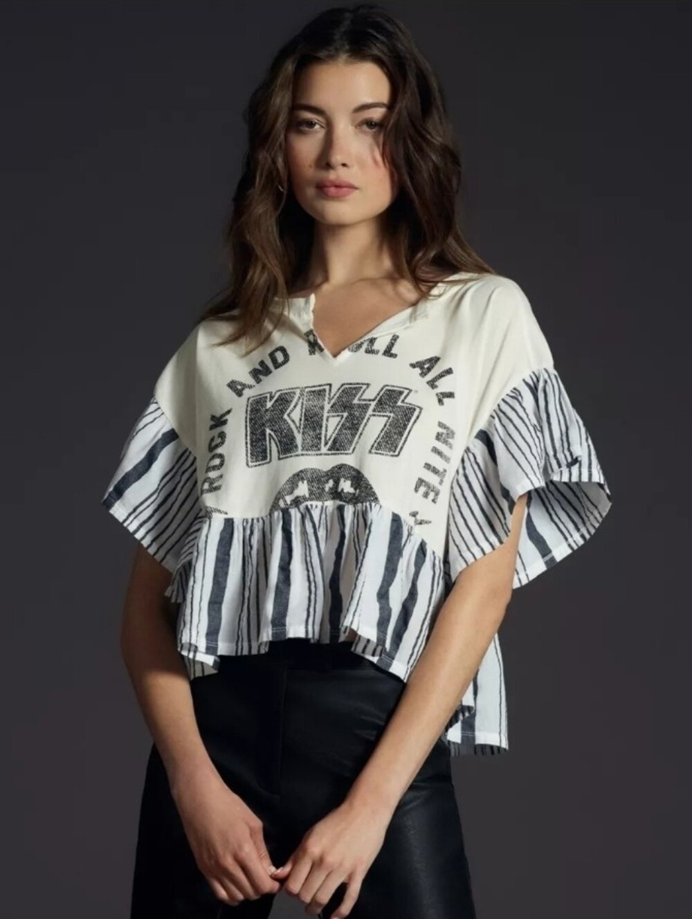 Pilcro Anthropologie Kiss Band Graphic Ruffle Flutter Sleeve Babydoll Tee M